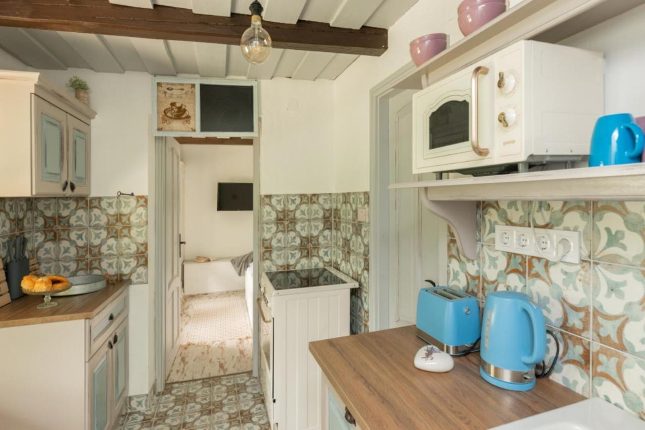 Lovely Cottage Home Velence Extérieur photo