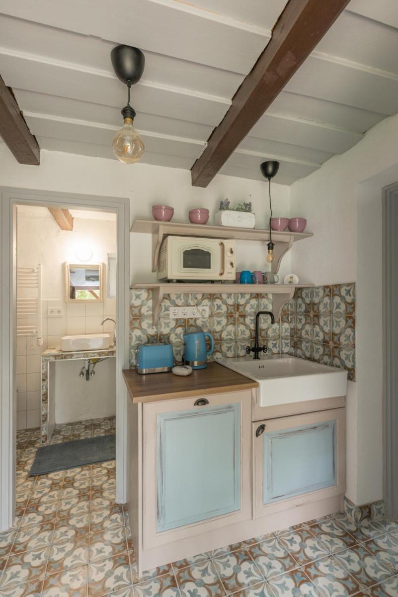 Lovely Cottage Home Velence Extérieur photo